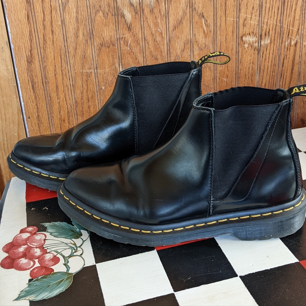 Dr Martens Bianca leather Chelsea boots